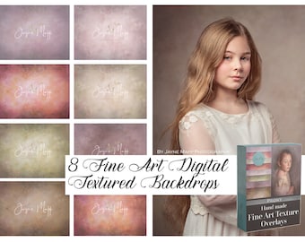 Könnte beinhalten: Acht digitale, strukturierte Hintergründe in verschiedenen Schattierungen von Rosa, Braun und Grün. Die Hintergründe sind für die Verwendung in der Fotografie konzipiert und weisen einen subtilen, strukturierten Effekt auf. Der Text "8 Fine Art Digital Textured Backdrops" wird in einer dekorativen Schriftart angezeigt.