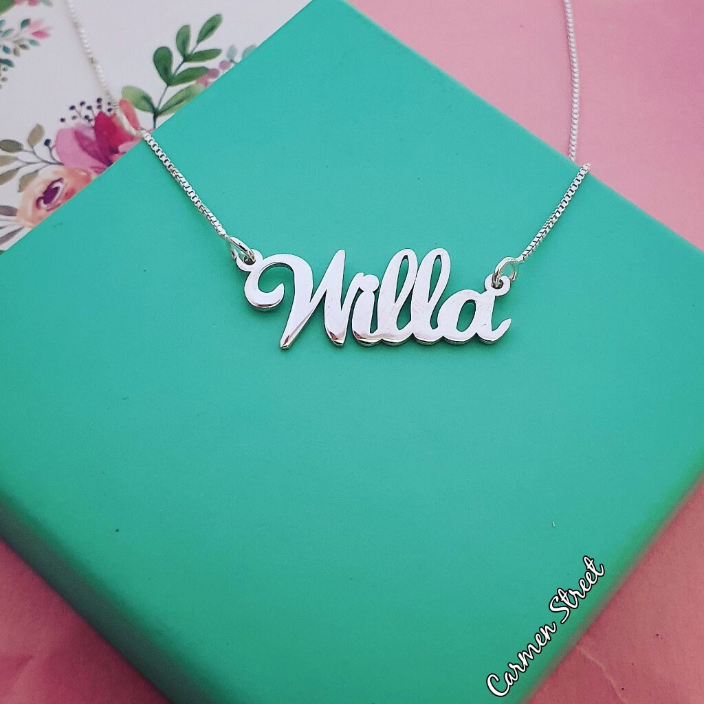 Vanessa name necklace Clearance