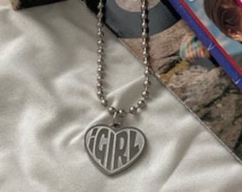 Igirl Necklace Unif 2024 mokomagazine