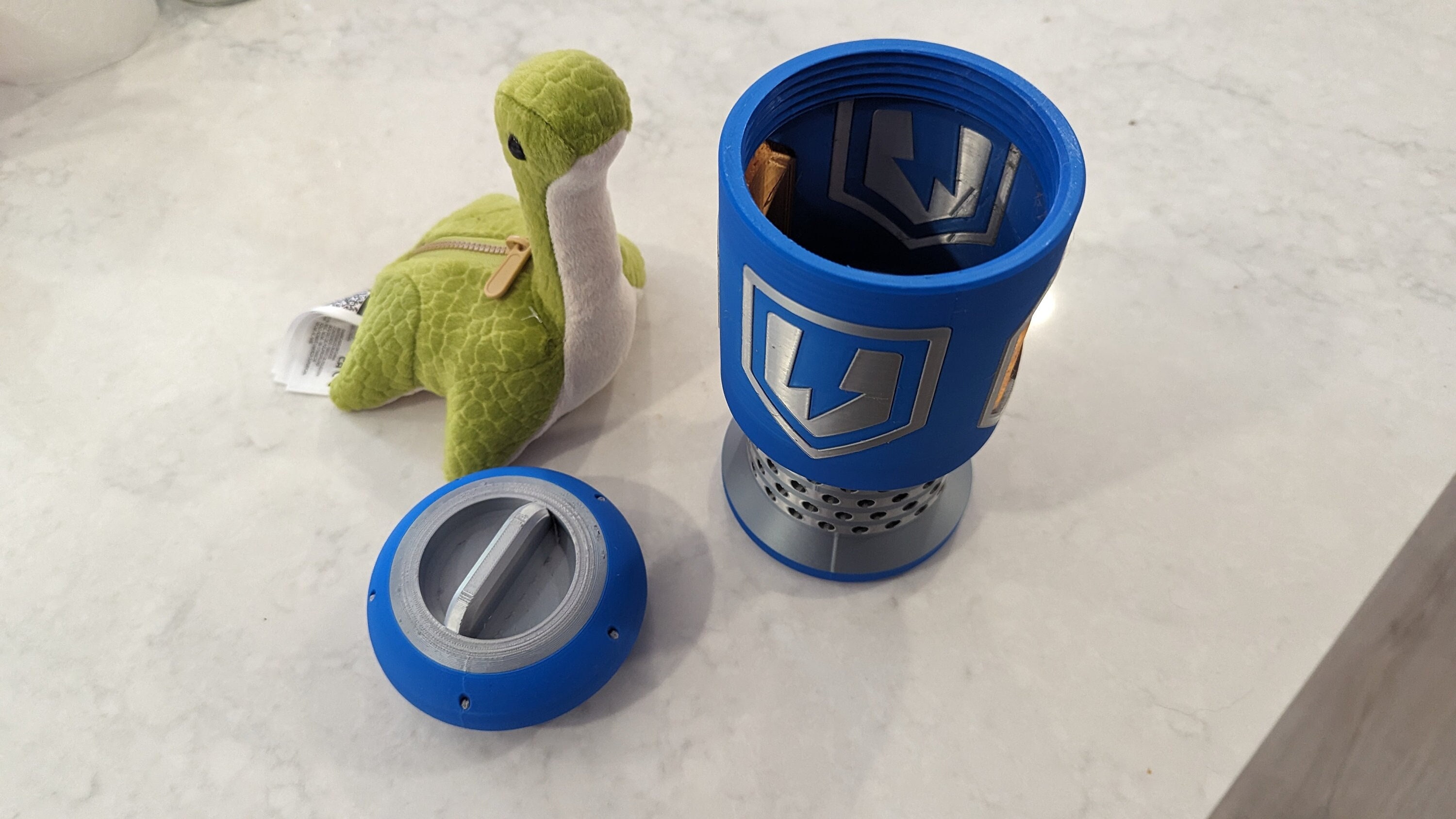 Apex Battery Replica - Perfect for Fans