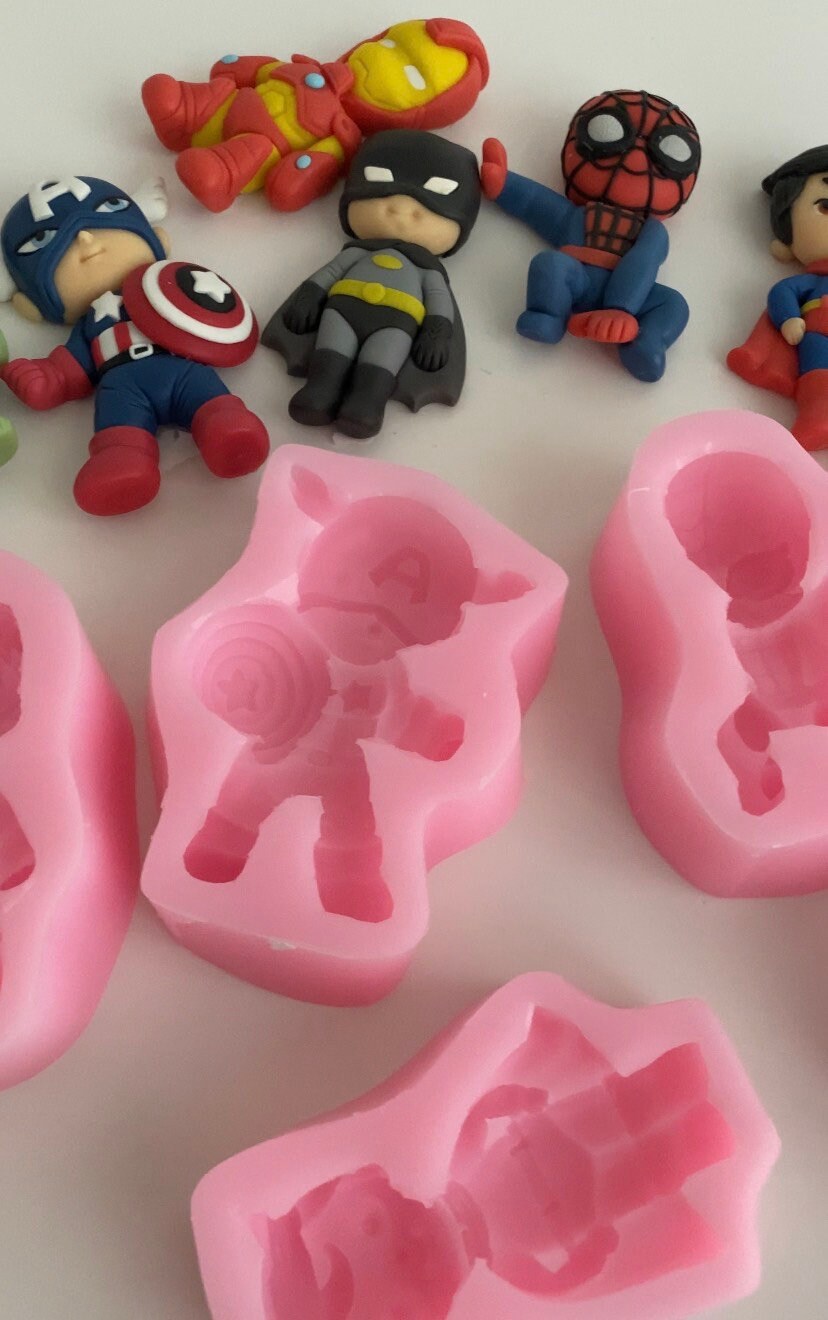 28 Breloques Silicone Marvel – Pour Chaussures Ou Décorations Gâteaux – Multicolore – Neuf Sans Boîte