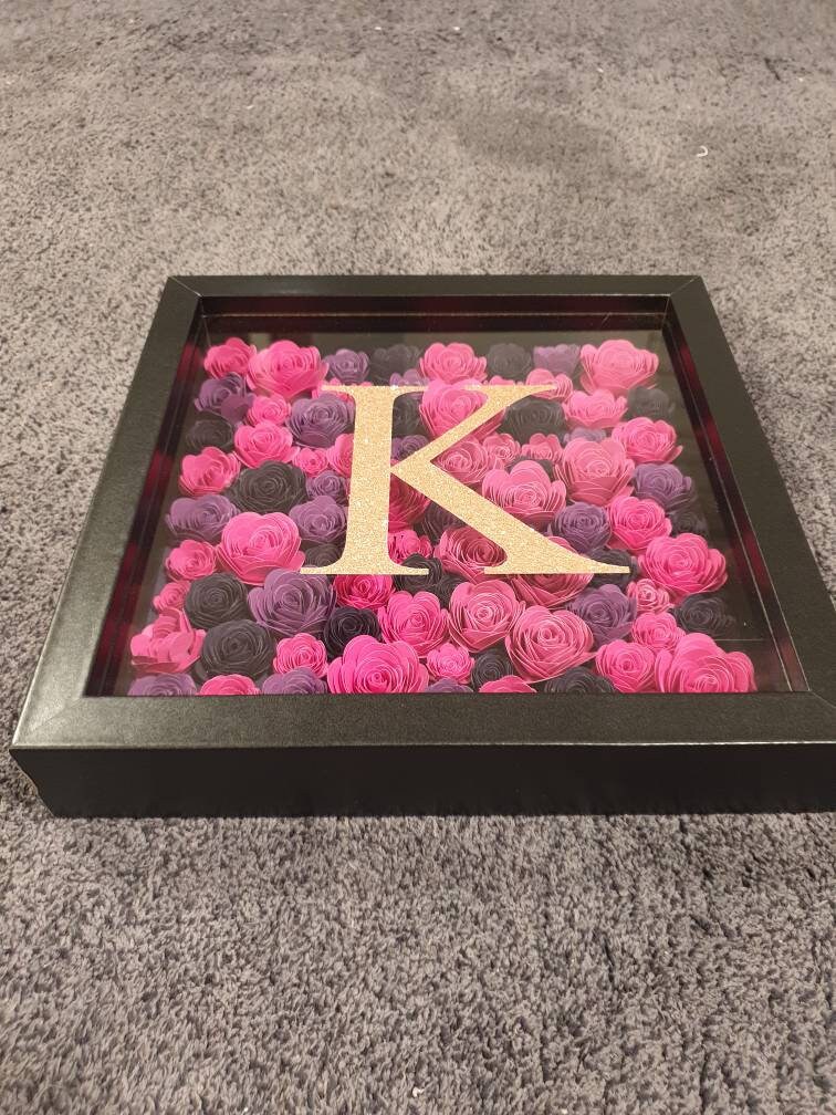 Livraison boîte de roses fraîches personnalisée - Luvbox Paris