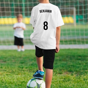 Geburtstagsshirt Fussball Junge Langarm Geburtstags T-Shirt personalisiert mit Zahl und Namen Geschenk 2 3 4 5 6 7 8 9 Jahre Bild 6