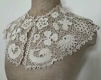 Large Antique Irish Crochet Lace Collar With Shamrocks And Flowers. Superb Antique Irish Crochet Lace Collar. Hand Crochet Collar.