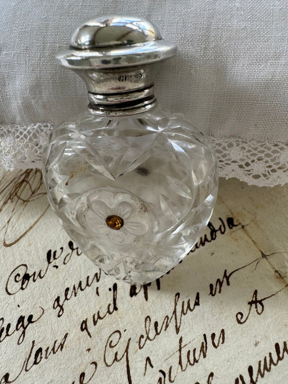 Antique Cut Glass Perfume Bottle With Amber Stone… - image 2