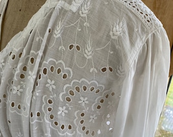 Vintage edwardiansk broderad bomullsklänning: Långärmad kostym