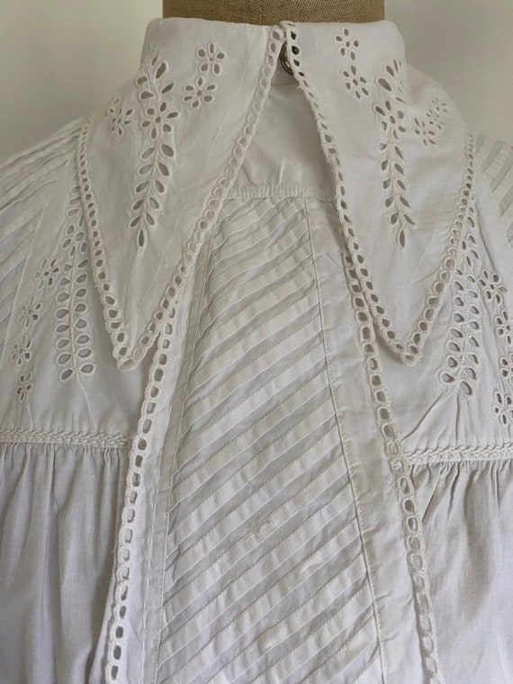 RARE Victorian Nightdress With Long Pointed Collar