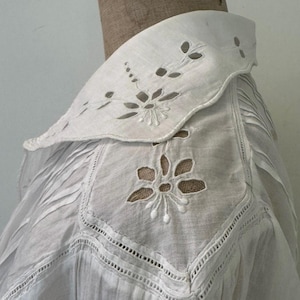 Antique Cotton Voile Blouse With Beautiful Cutwork Embroidery. White Cotton Blouse With Hand Embroidery . Edwardian Blouse With Embroidery