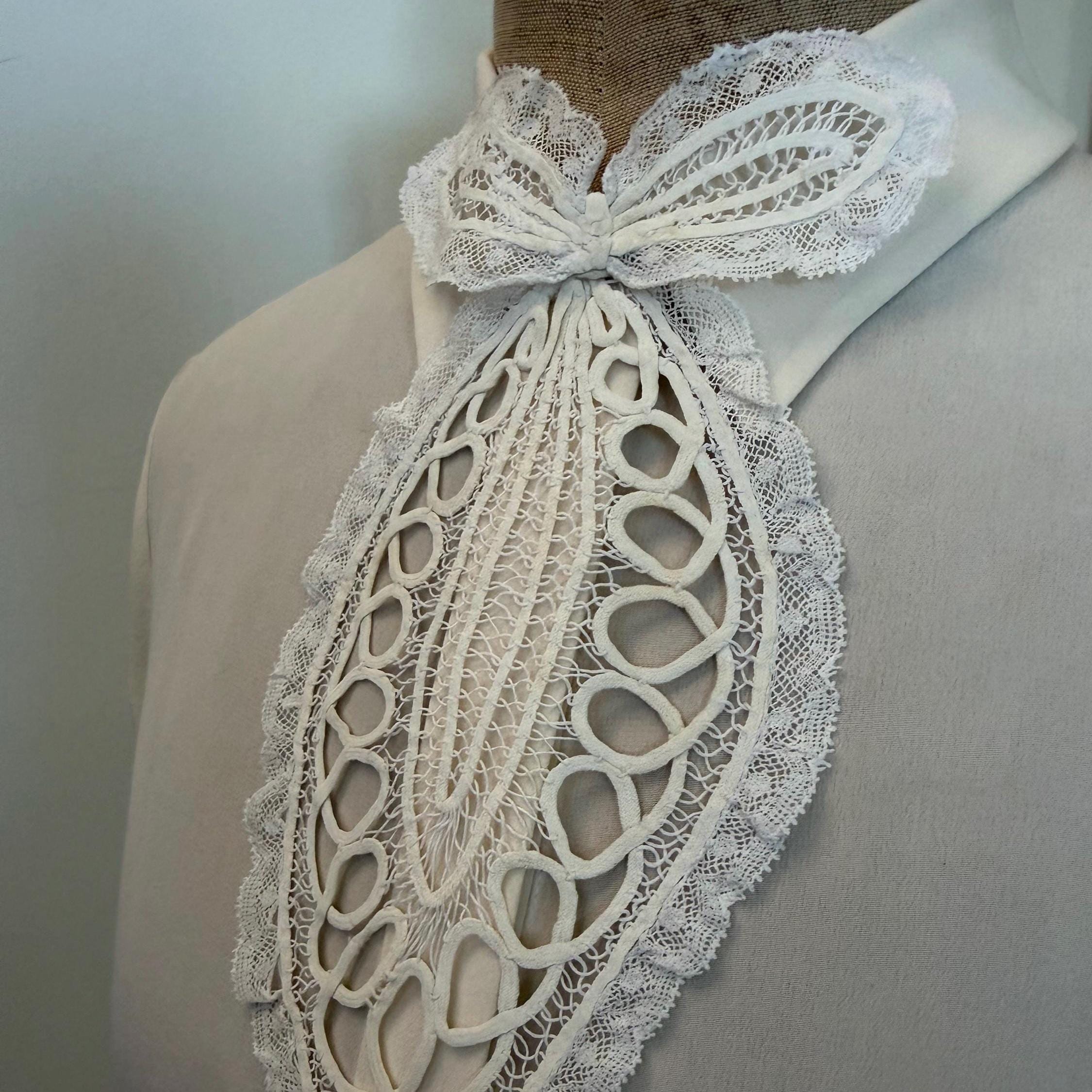 1800年代のフランスの本 - Etsy 日本