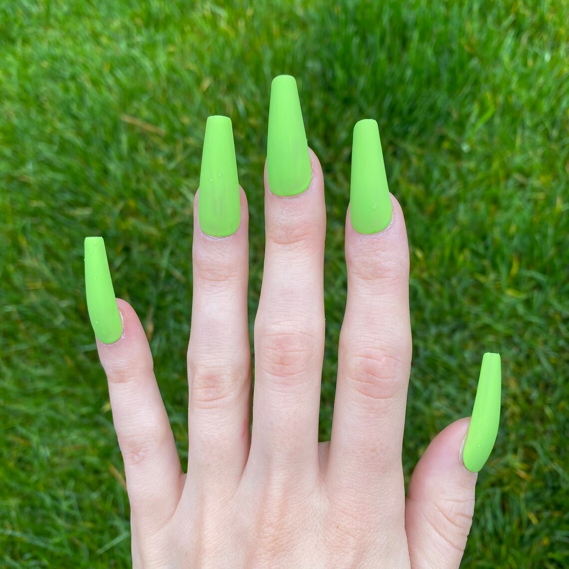 Lime green press on nails Matte Press on gel nails | Etsy