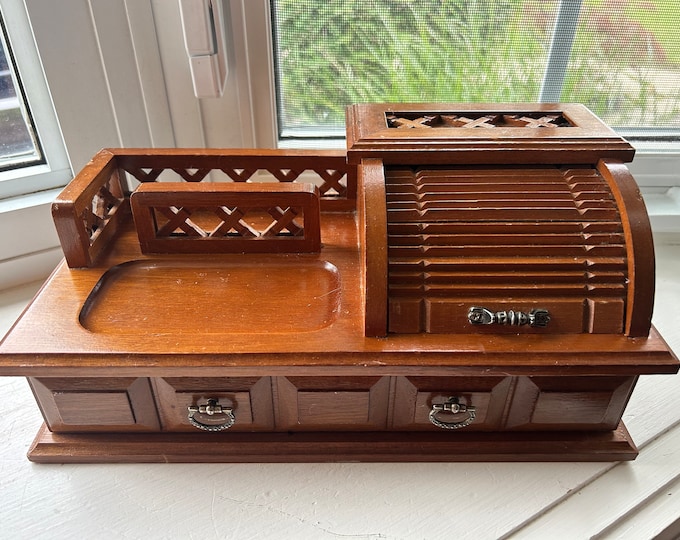 Vintage Mens Wood Dresser Box, Valet, Wood, Wallet, Dresser, Top