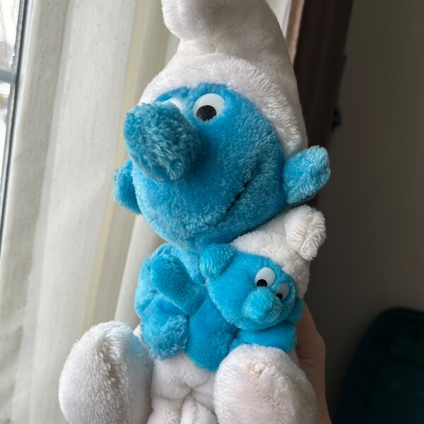 Vintage Smurf Holding A Baby Smurf Plush Toy, Smurf Doll, Stuffed Smurf Plushie, The Smurfs Stuffed Animal, Stuffed Toy, Peyo Wallace Berrie