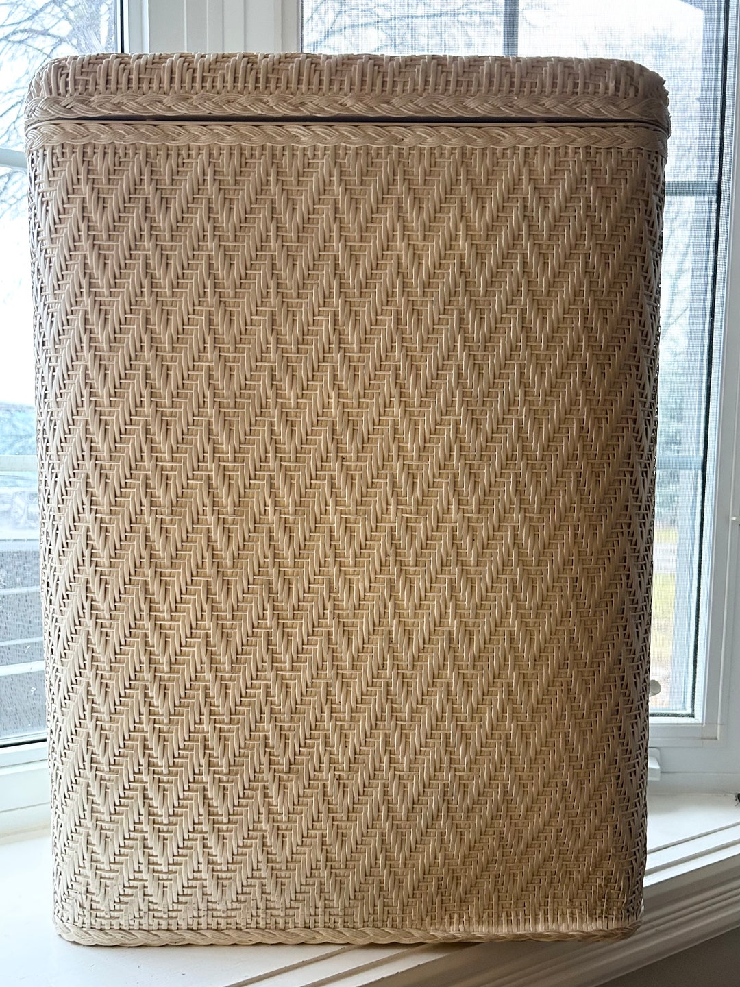 Redmon Laundry Hamper, MCM White Wicker, Vintage Hamper, Made in the