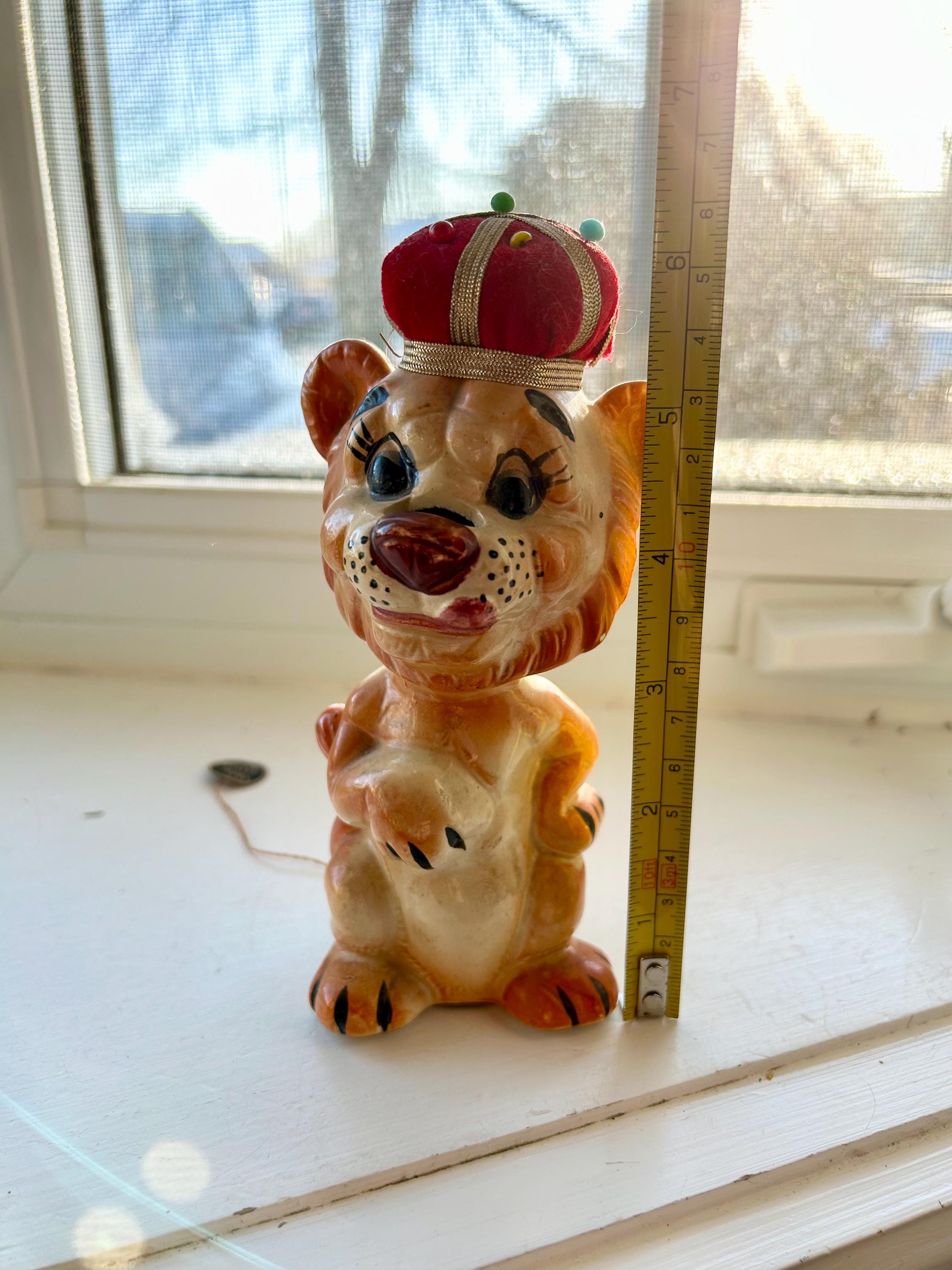 1950's Davar Originals Japan Lion Sewing Caddie- Vintage Ceramic
