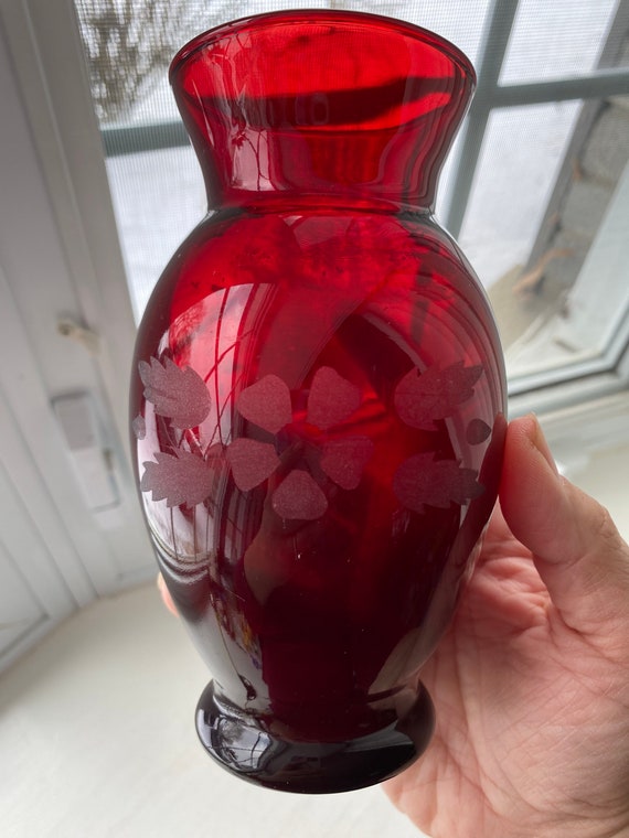 Vintage Ruby Red Vase by Anchor Hocking With Frosted - Etsy UK