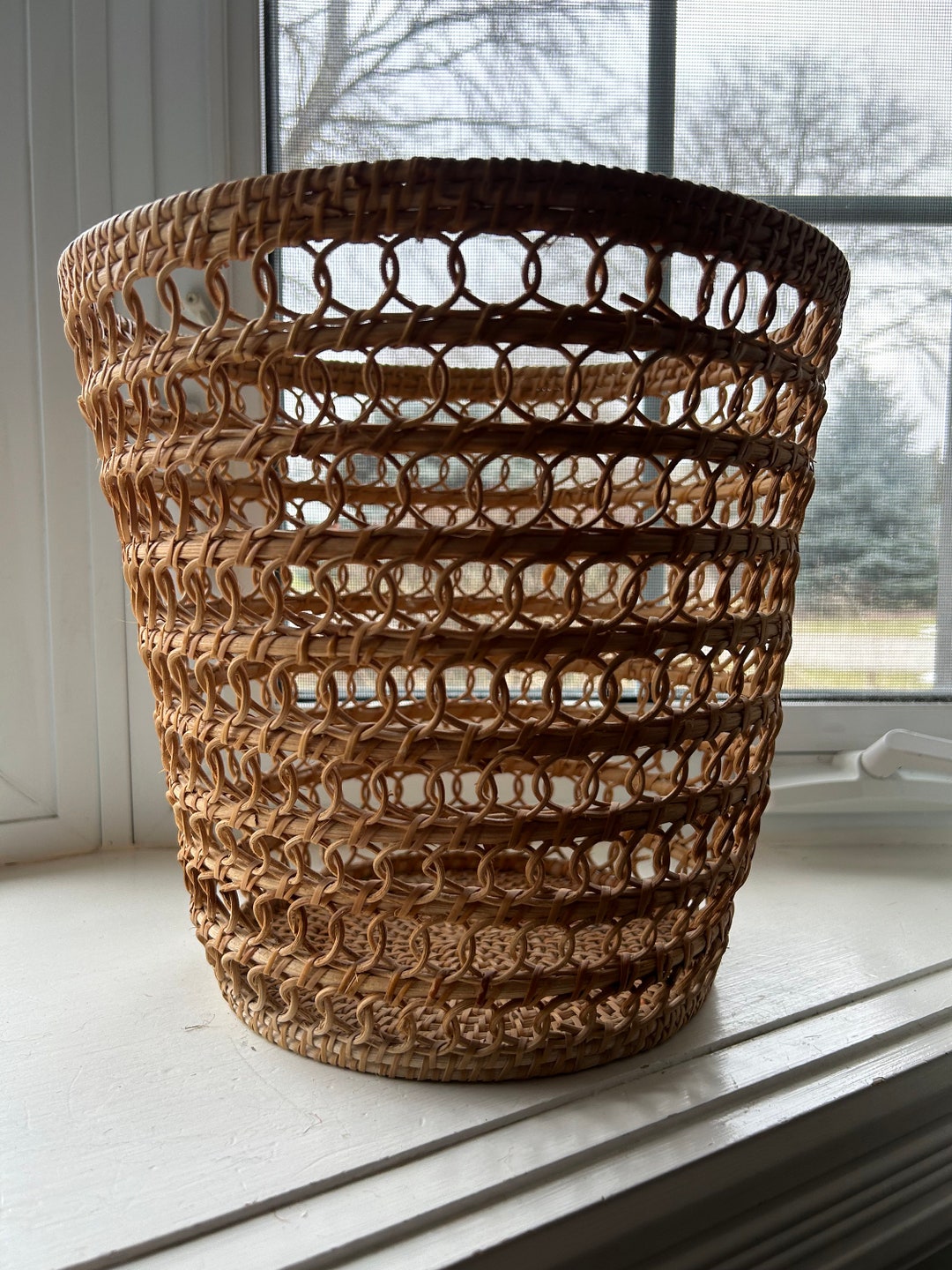 Woven Wastebasket - 2 Sizes