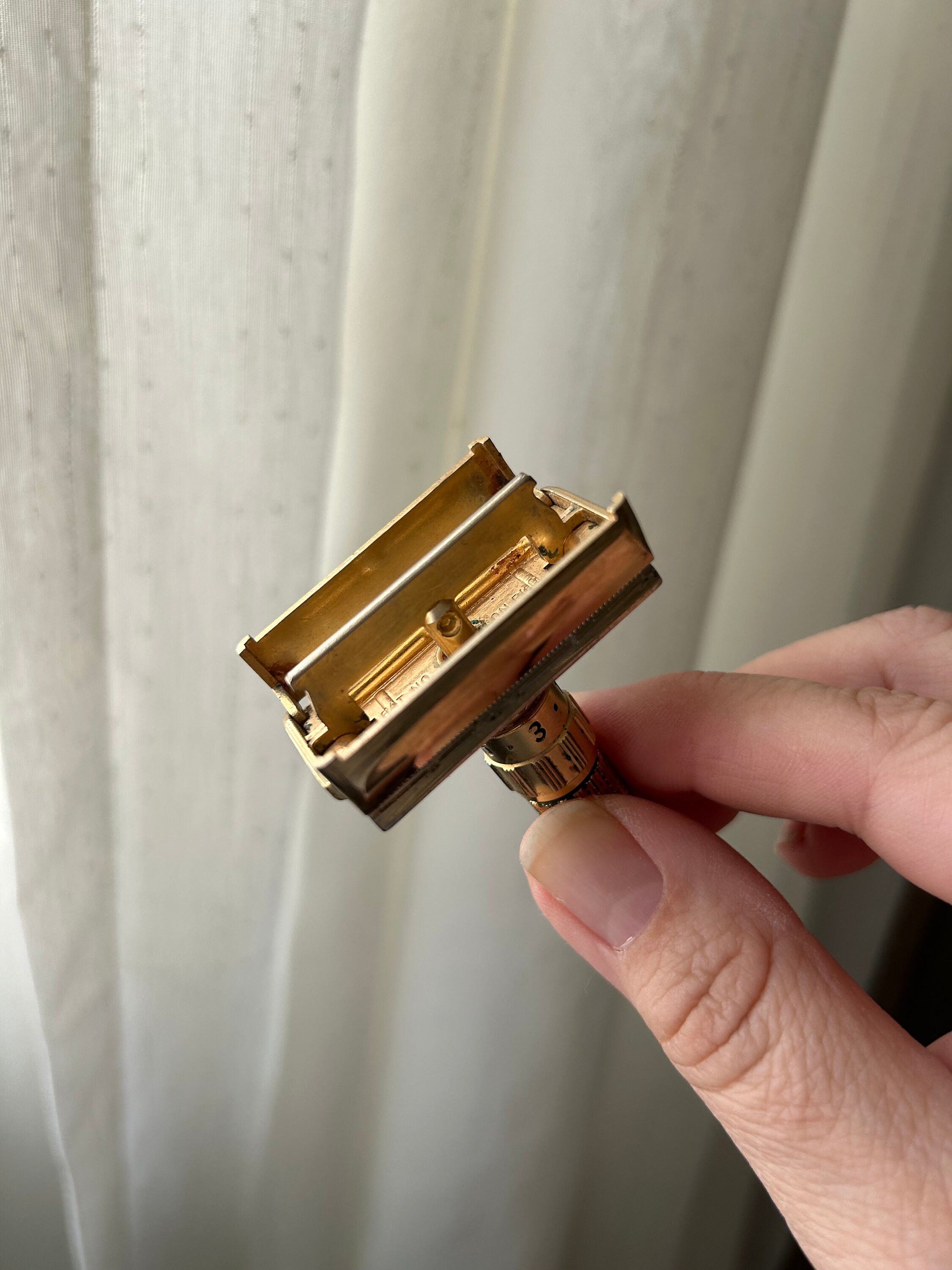 Vintage GILLETTE Toggle Adjustable Gold Plated Safety Razor F4