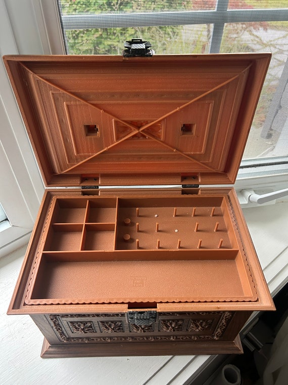 Vintage Max Klein Plastic Floral Embossed Sewing Organizer Case