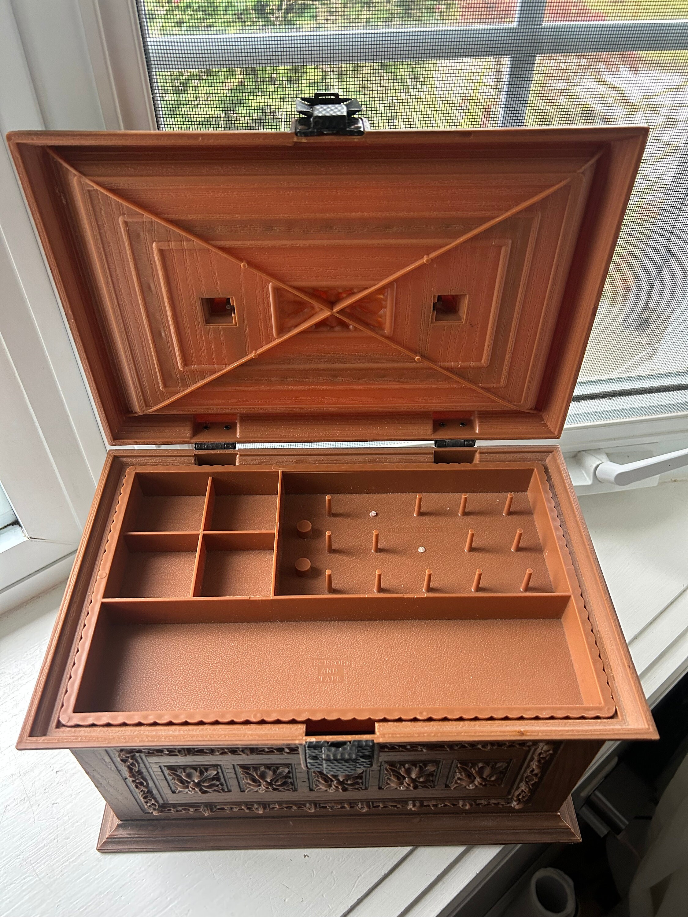 Vintage Max Klein Plastic Floral Embossed Sewing Organizer Case