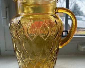 Vintage Anchor Hocking Yellow Amber Glass Pitcher with design Ice Lip and D Handle, Ice Tea Pitcher, Water Jug
