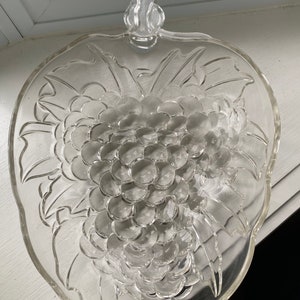 Vintage Fruit Bowl/Indiana Glass Grape Pattern Bowl