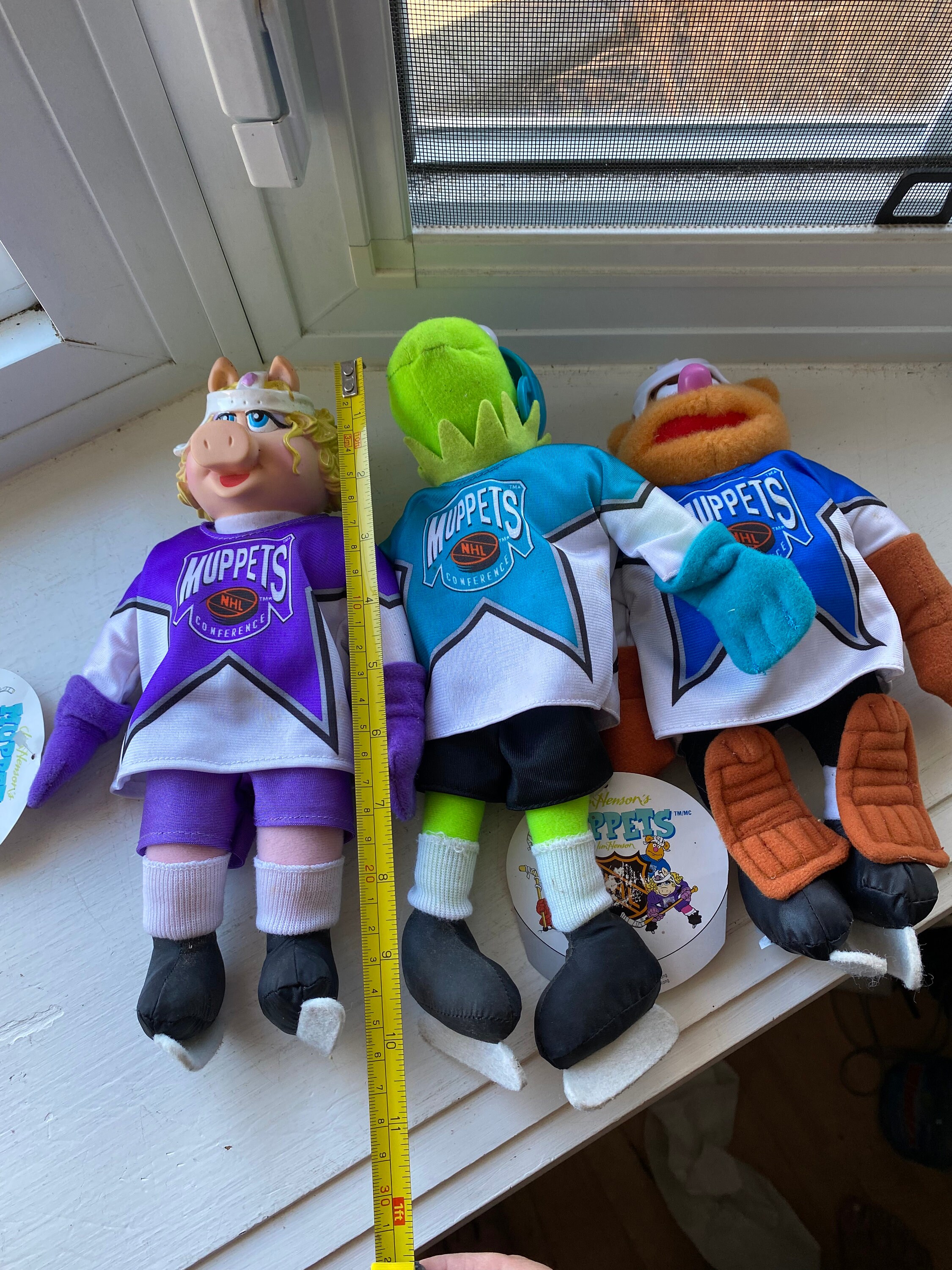 MINT Vintage Muppets Fozzie the Bear NHL Hockey Mcdonald's 