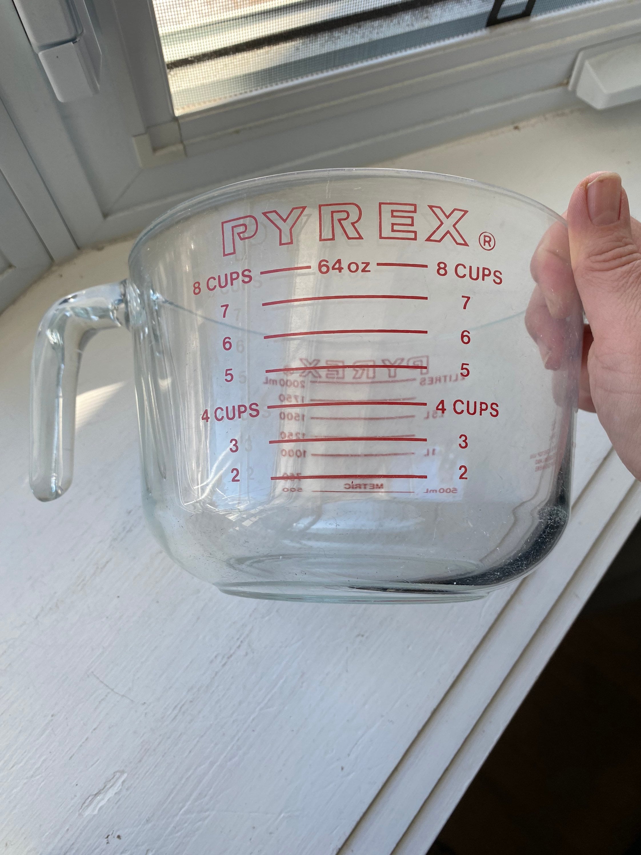 Pyrex 8 Cup Measuring Cup