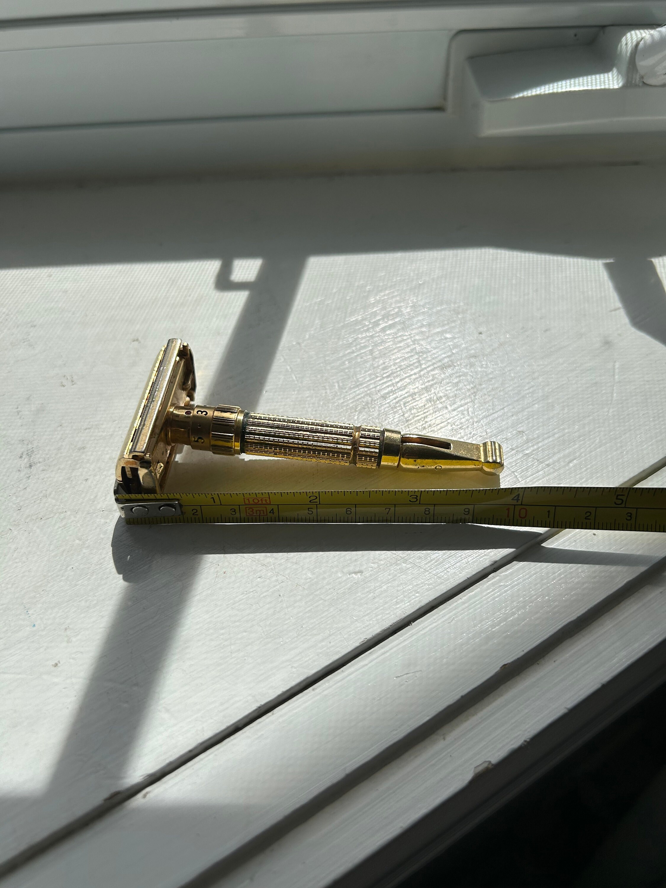 Gillette Adjustable toggle 両刃カミソリDate:F4 Gillette Toggle F4 Safety Razor the Nitty Gritty - YouTube