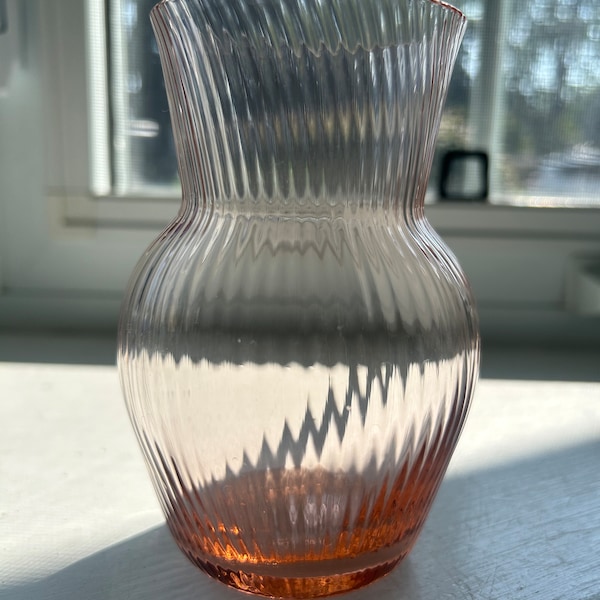 Vintage Arte Murano Pink Champagne Coloured Vase,  Glass Vase with Swirl,