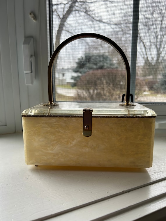 1950’s Champagne Iridescent Lucite Purse, Stunnin… - image 4