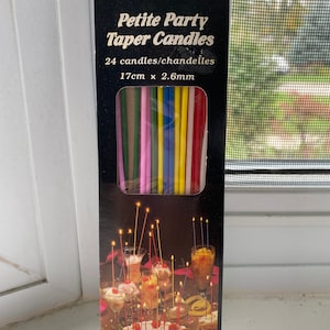 Vintage Packung kleine Party Stumpenkerzen, Petite Party Taper Kerzen, Kuchenkerzen