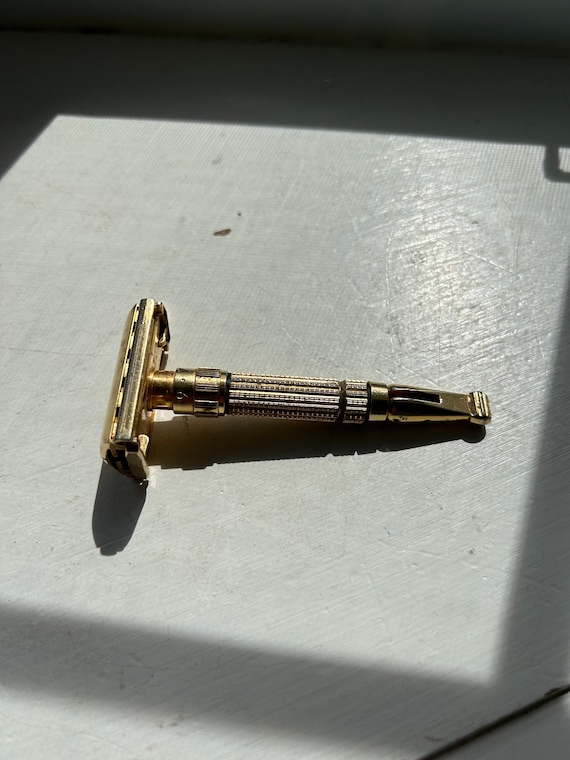 Gillette Adjustable toggle 両刃カミソリDate:F4 Buy Vintage GILLETTE Toggle Adjustable Gold Plated Safety Razor F4