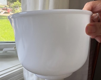 Glasbake Milk Glass Mixing Bowl, Small Sunbeam Replacement Mixing Bowl for Sunbeam Mixer, Pouring Lip, Made in the USA