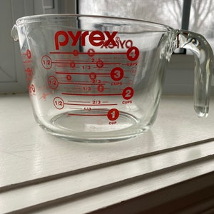 Pyrex 2 Cup 100 Year Anniversary Measuring Cup, Blue - Shop Utensils &  Gadgets at H-E-B