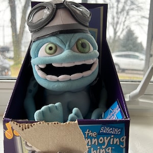 ぬいぐるみ Crazy Frog Crazy Frog, The Annoying Thing Musical Plush Toy, Original Box