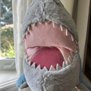 Disney Finding Nemo Bruce Talking Plush Shark, Disney Parks Authentic image 5