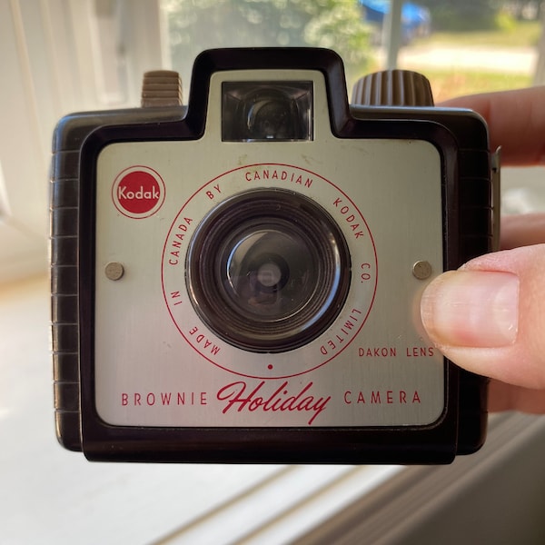 Vintage Kodak Brownie Holiday 127 Roll Film Camera, Art Deco Brown Bakelite, Made in Canada