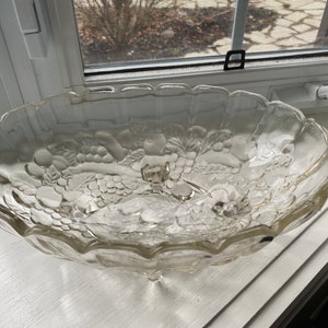 Vintage Clear Indiana Depression Carnival Glass Footed Oval Fruit Bowl