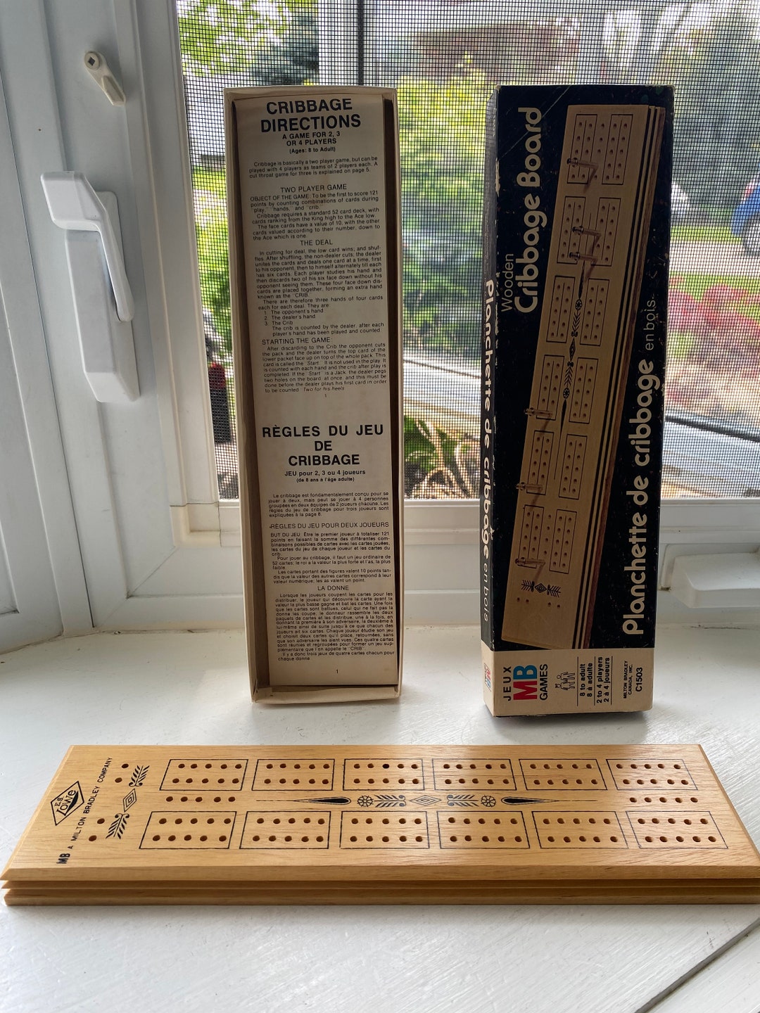 Vintage Cribbage Board, Milton Bradley Wooden Cribbage Board in