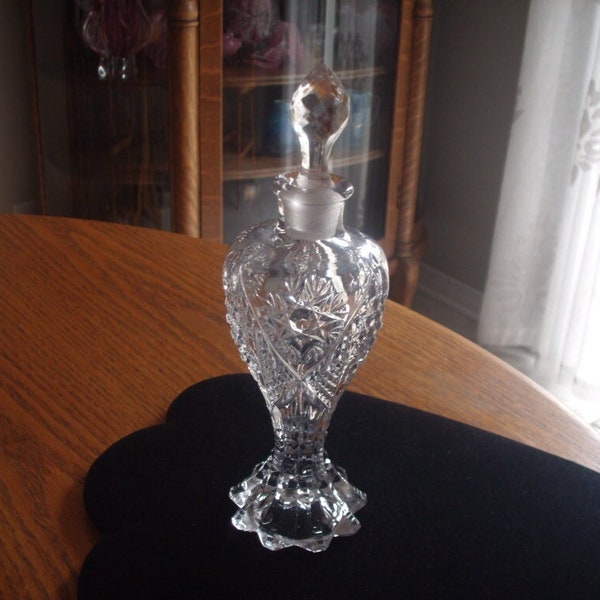 Superb Quality Tall Crystal "CANE & HOBSTAR" Vanity Lotion Bottle with Stopper