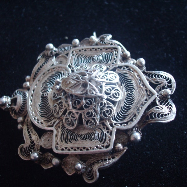 Victorian- Aesthetic- Cannetille Spun Sterling Silver FILIGREE "Bee on Flower" BROOCH