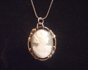 Rare White to Light Green CAMEO Gold Tone Metal Frame NECKLACE