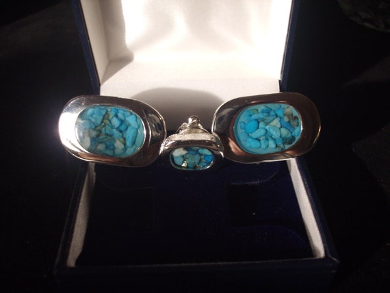 CELEBRITY Blue Rock "Windows" CUFFLINKS