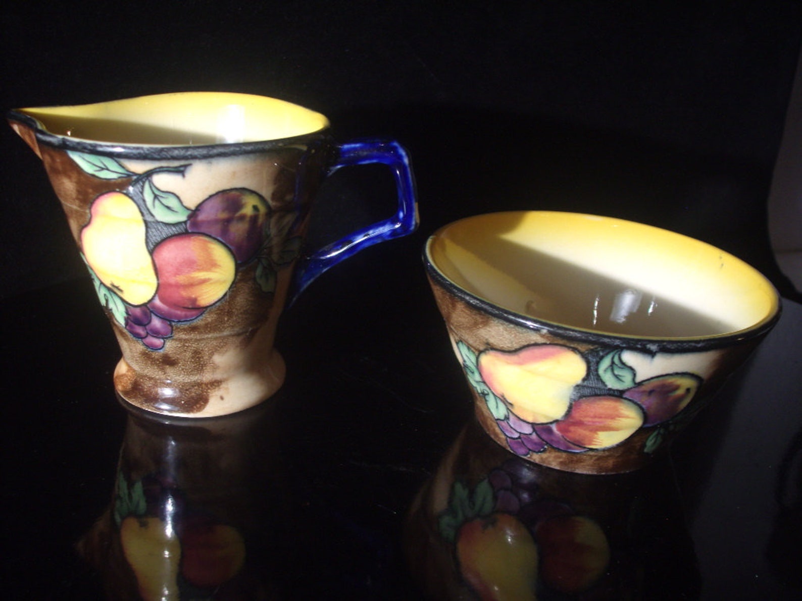 h and k tunstall pottery