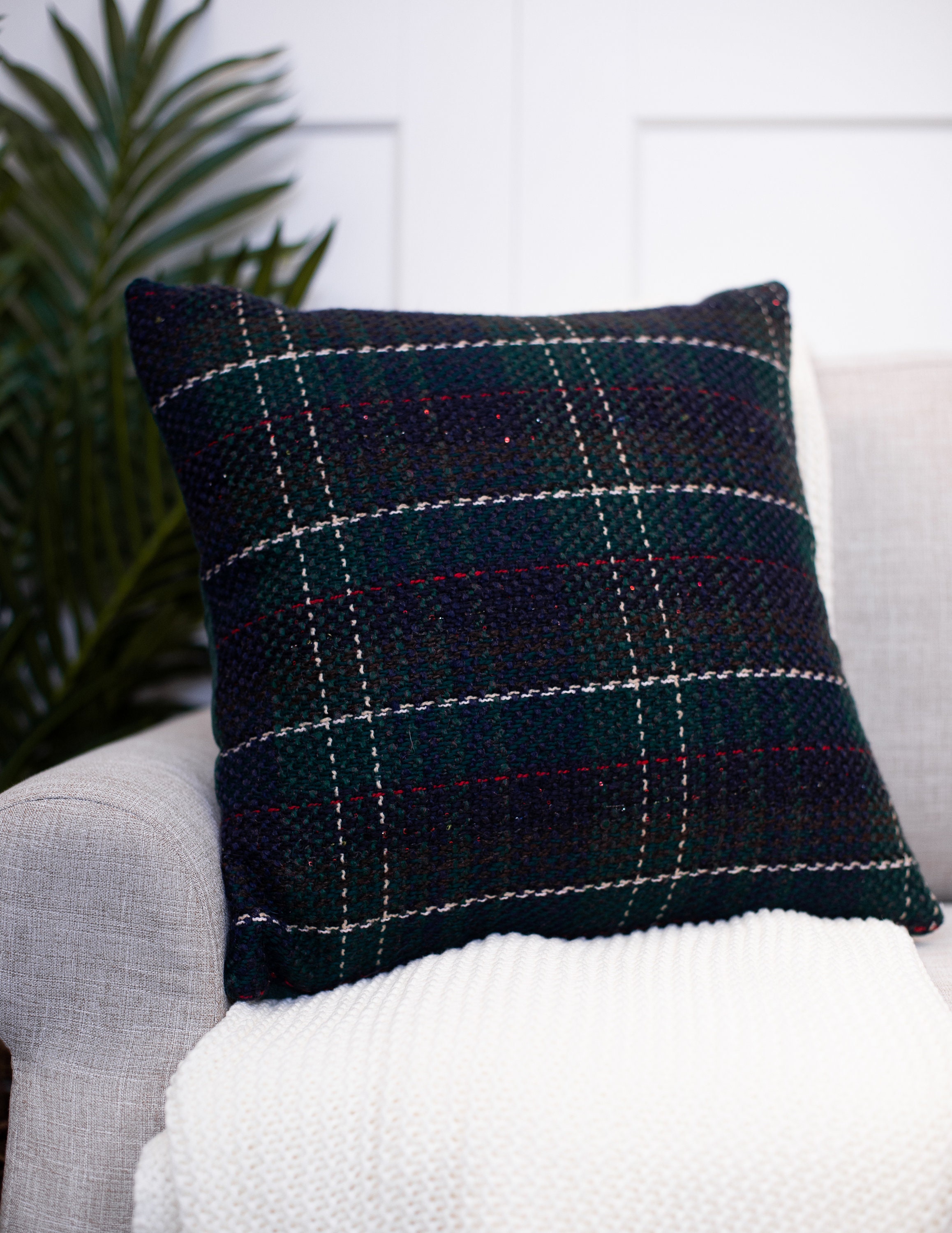 Red & White Farmhouse Throw Pillow Covers Decorative Pillows Etsy