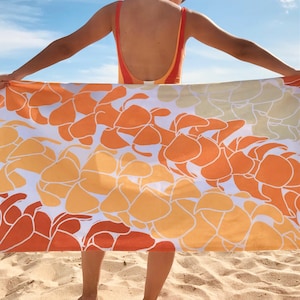 Puakenikeni Beach Towel