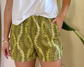 Women&#39;s Pakalana Lei Shorts- Green
