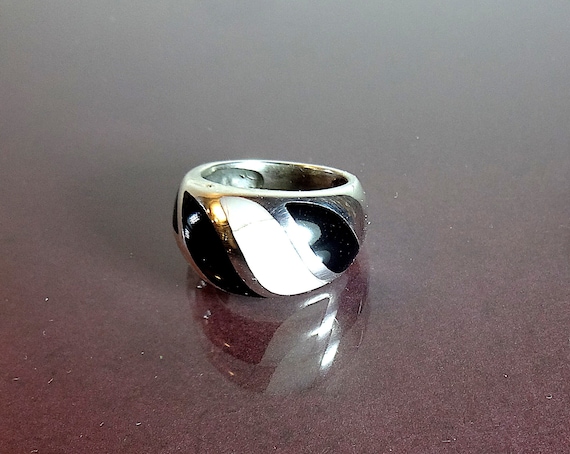 Sterling Silver Ring with Natural Inlay Stones, V… - image 1
