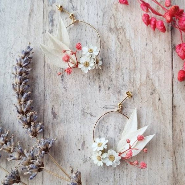 Boucles d'oreilles mini champêtre fleurs stabilisées blanc et rose doré à l'or fin