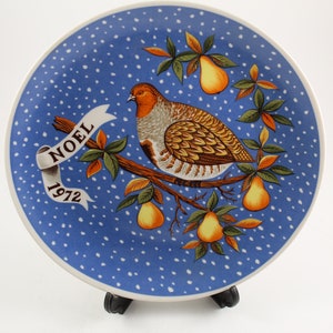 1972 Limited Edition JC Penney Christmas Plate, In Vintage Very Good Condition.  Perfect for &#39;72 Babies!  Price Cut!  Was 15, now 10!